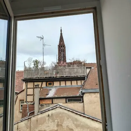 Gutenberg's With Parking Apartment *
